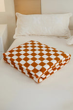 Load image into Gallery viewer, Checkered Throw Blanket
